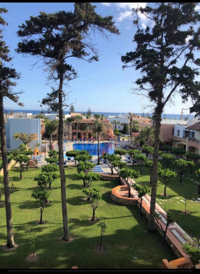 Omega Platanias Lejlighedshotel Platanés Eksteriør billede