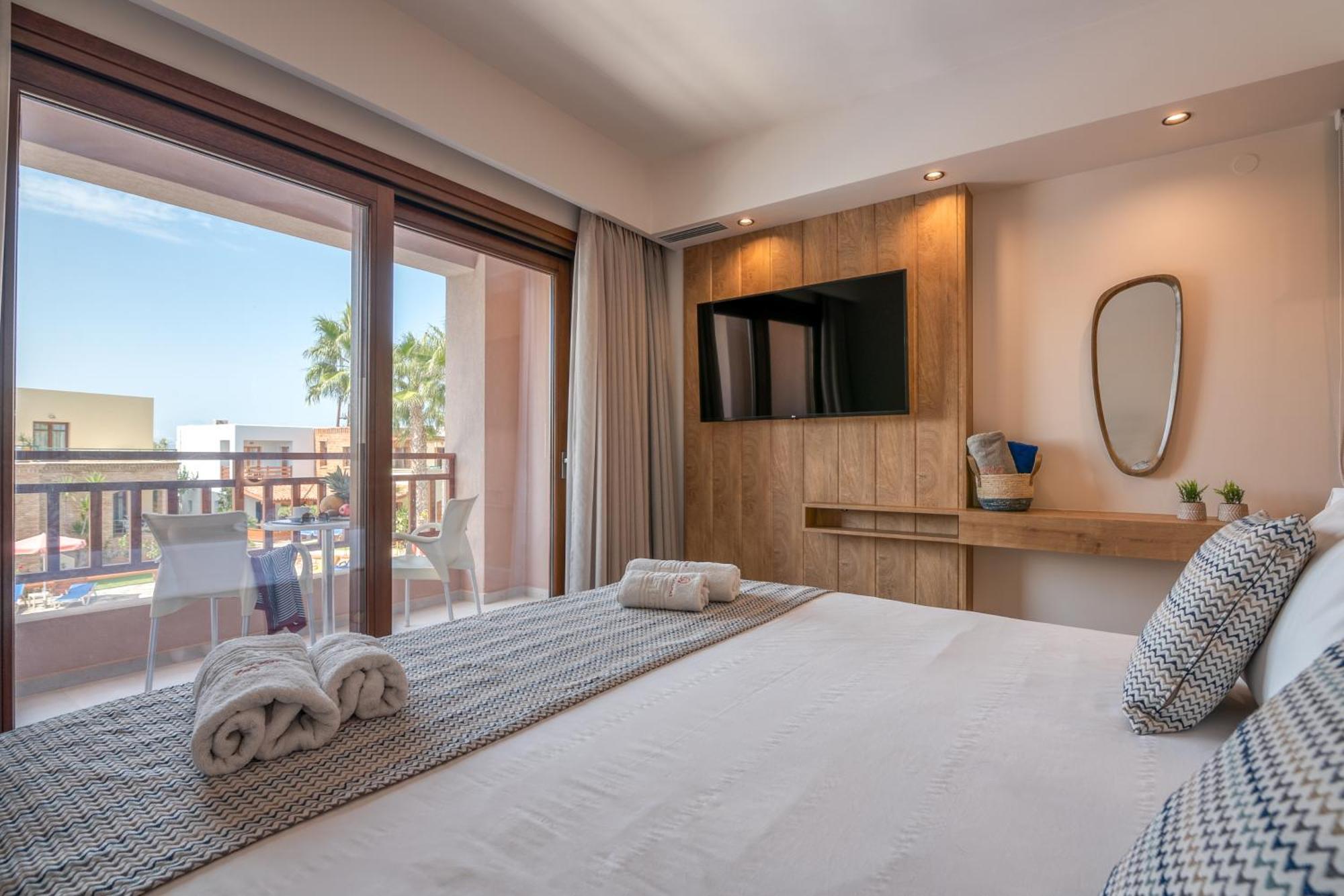 Omega Platanias Lejlighedshotel Platanés Eksteriør billede